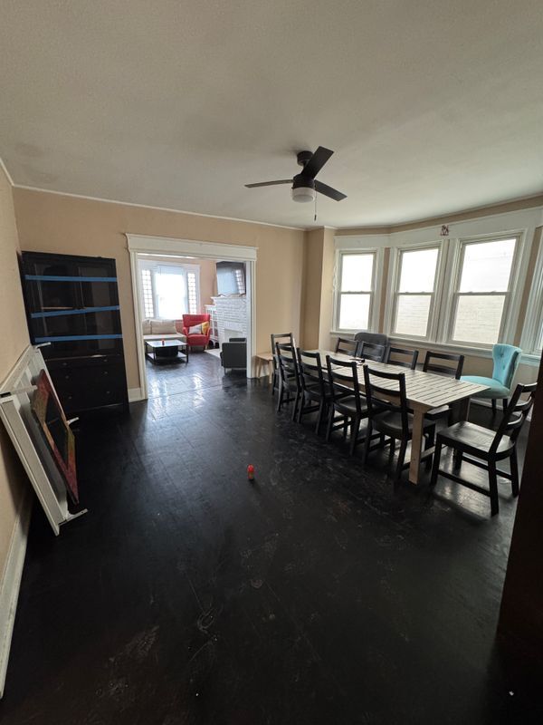 Building Photo - 3809 Ventnor Ave