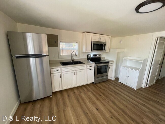 Foto del edificio - 1 br, 1 bath House - 266 N Vine St