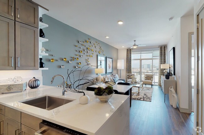 1BR, 1BA - 828 SF - The Grand at the Domain