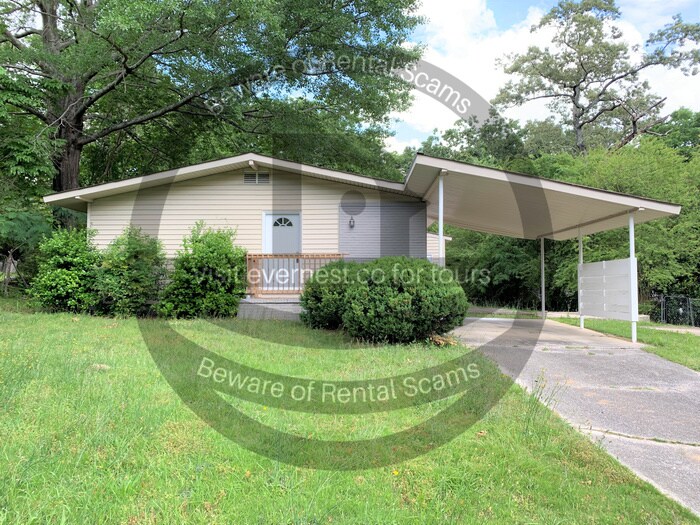 Primary Photo - 1225 Birchwood St