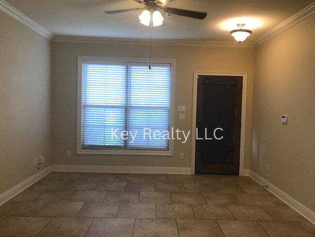 Foto del edificio - 5209 Rue De Chateau