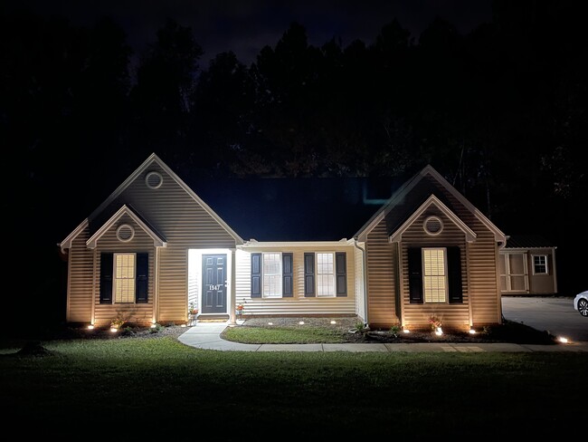 Building Photo - 1547 Cedar Rock Church Rd