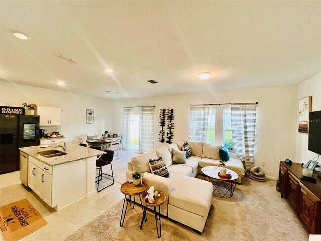 Foto del edificio - 1782 Sundance Chase Rd