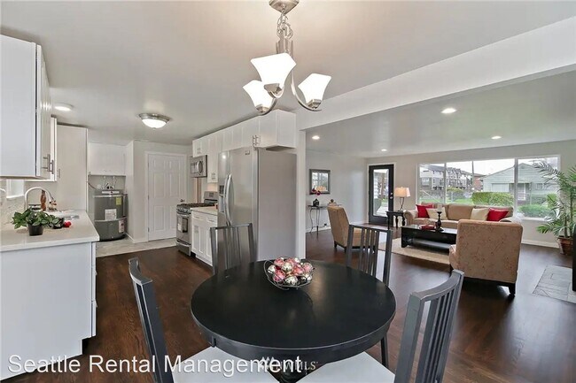 Building Photo - 3 br, 2 bath House - 4601 S Director St