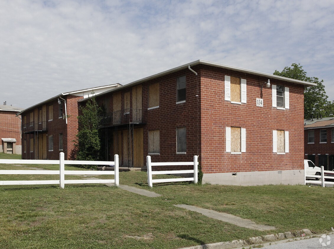 Primary Photo - 134 Wadley St