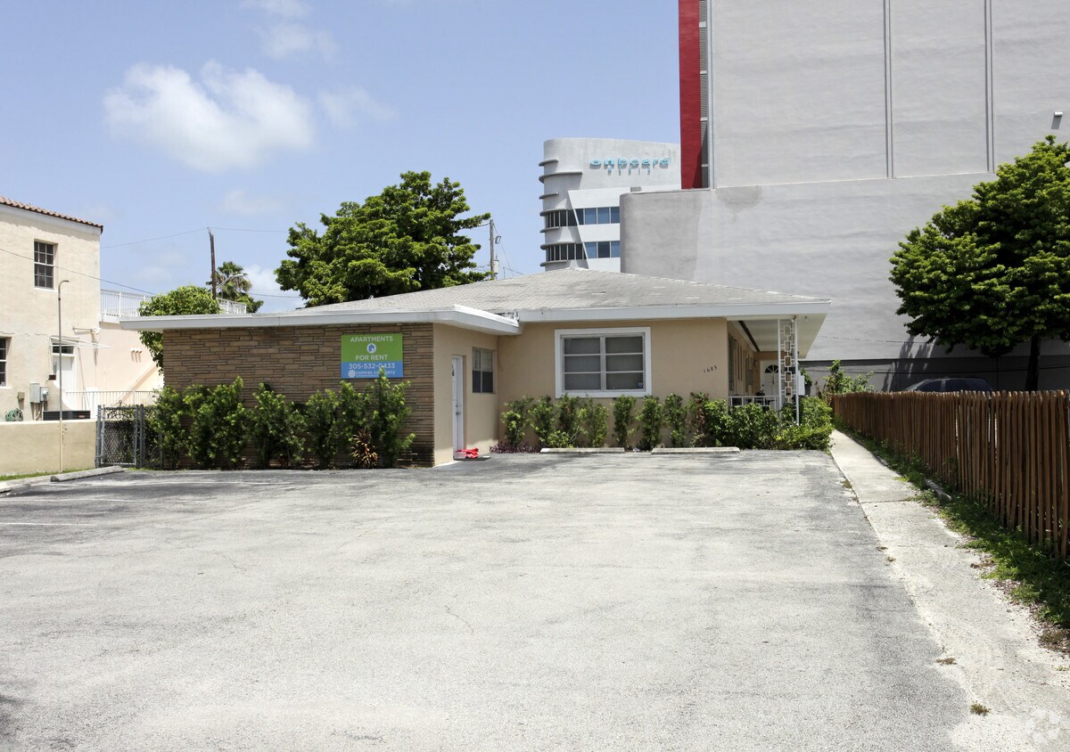 Building Photo - 1685 Lenox Ave