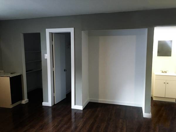 Primary Photo - 1628 S Fitzhugh Ave