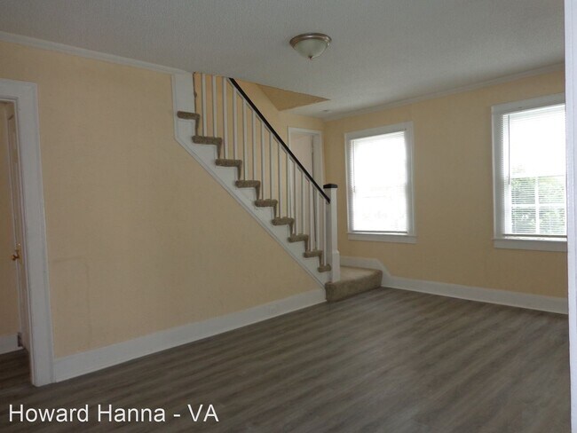 Foto del edificio - 4 br, 2 bath House - 16 Burtis Street