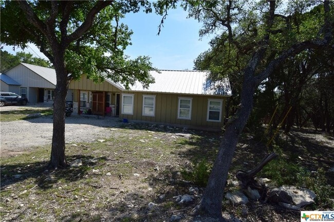 Building Photo - 639 Rim Rock Cove