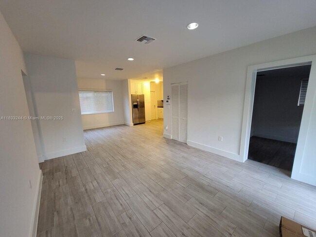 Foto del edificio - 6515 NW 1st Pl
