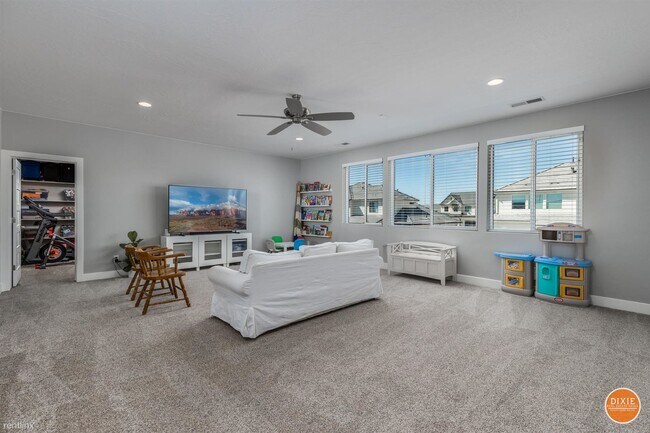 Foto del edificio - 5 br, 4.5 bath House - 2903 Sycamore Lane