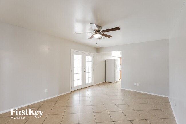 Building Photo - 3509 W Cheryl Dr