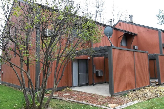 Building Photo - 1625 W Elizabeth St