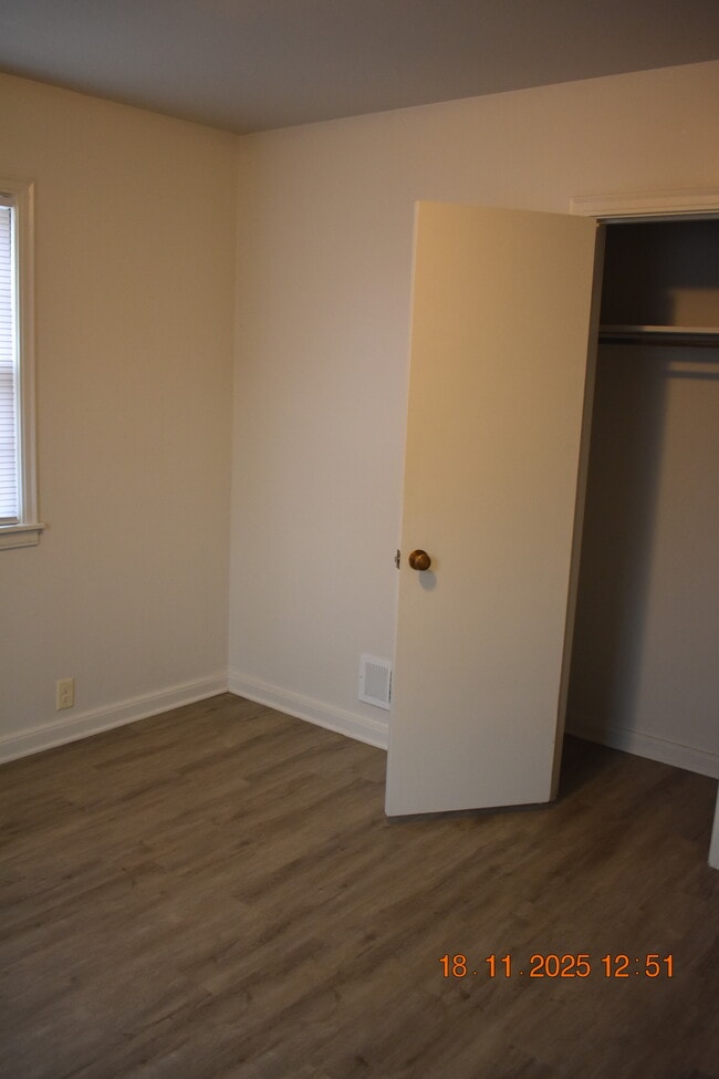 Building Photo - 5321 Pratt St