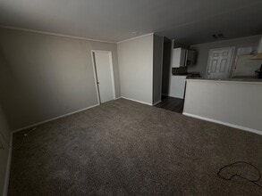 Building Photo - 3015 Batavia St