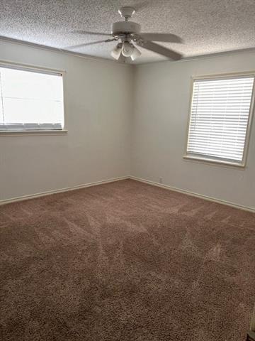 Foto del edificio - 2505 Ridgecrest Rd