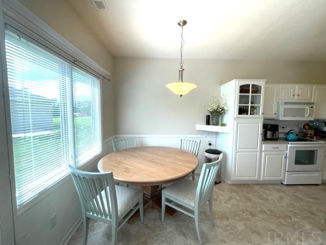 Foto del edificio - 609 Victoria Station Way