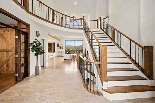 Foto del edificio - Exquisite Lookout Mountain Estate – Where ...