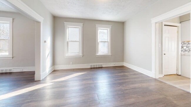 Building Photo - Cudell Neighborhood - 5 Bedroom Single Fam...