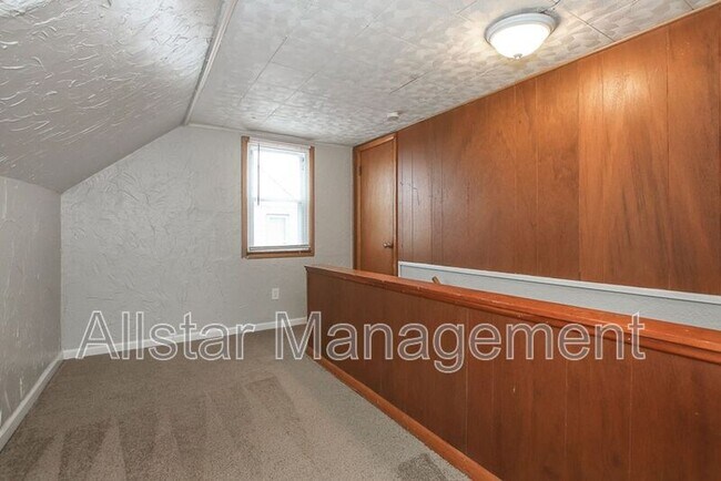 Foto del edificio - 4607 Lincoln Ave