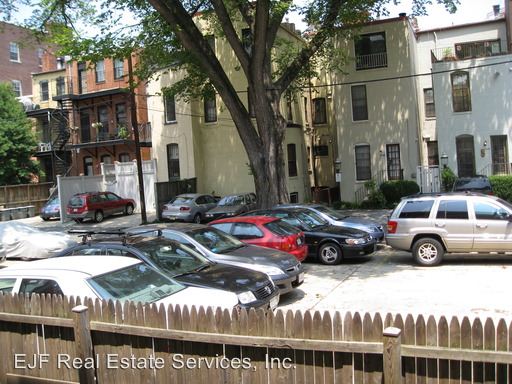 Building Photo - 1747 Q St NW