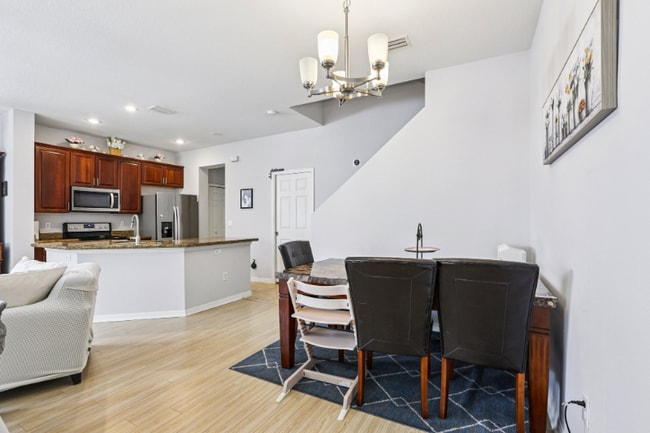Building Photo - 7435 Arlington Grove Cir