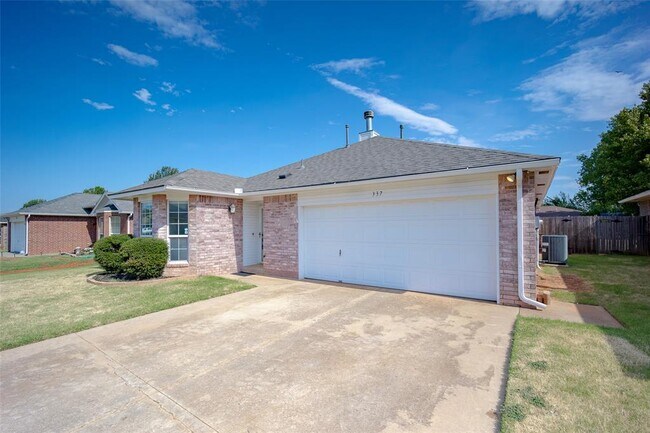 Building Photo - 337 W Chantilly Way