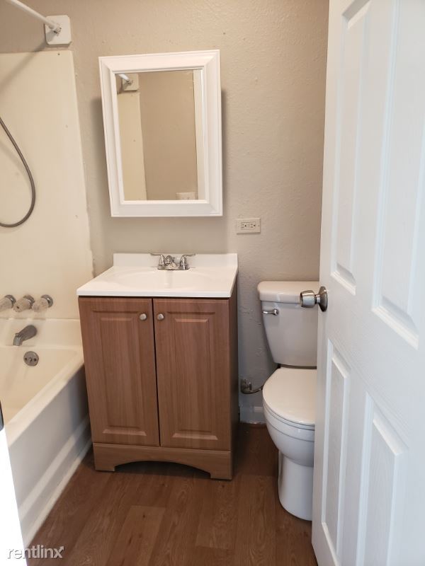 Foto del edificio - 3 br, 1 bath House - 119 20th Ave S