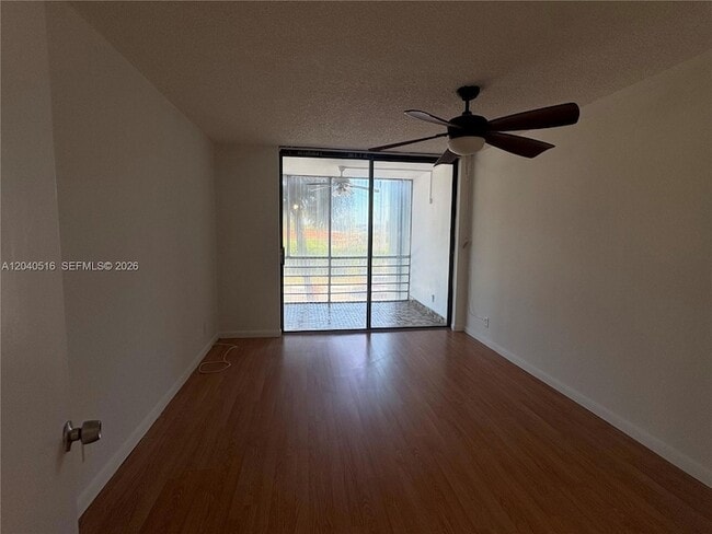 Building Photo - 2741 Taft St