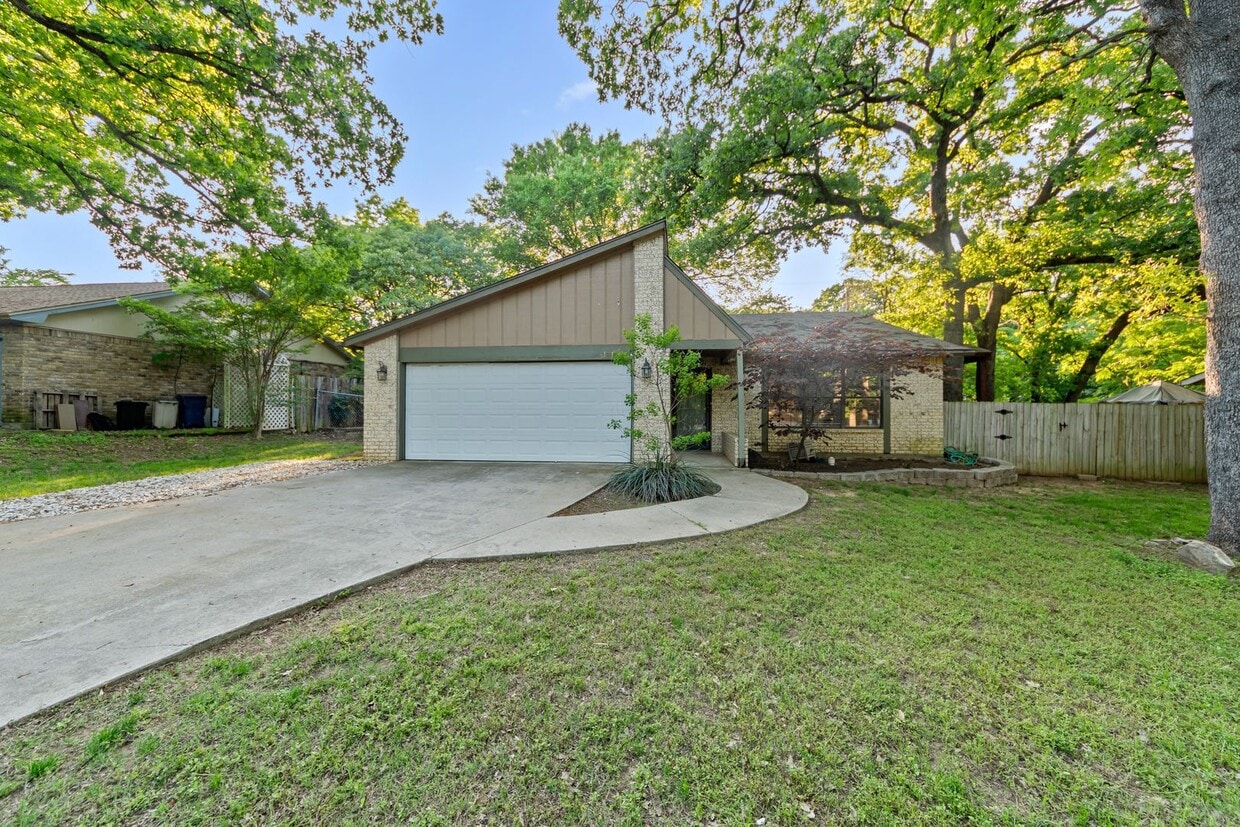 Photo - 121 Lake Vista W (Highland Village, TX)
