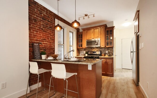 Eat In Kitchen - 265 Broadway
