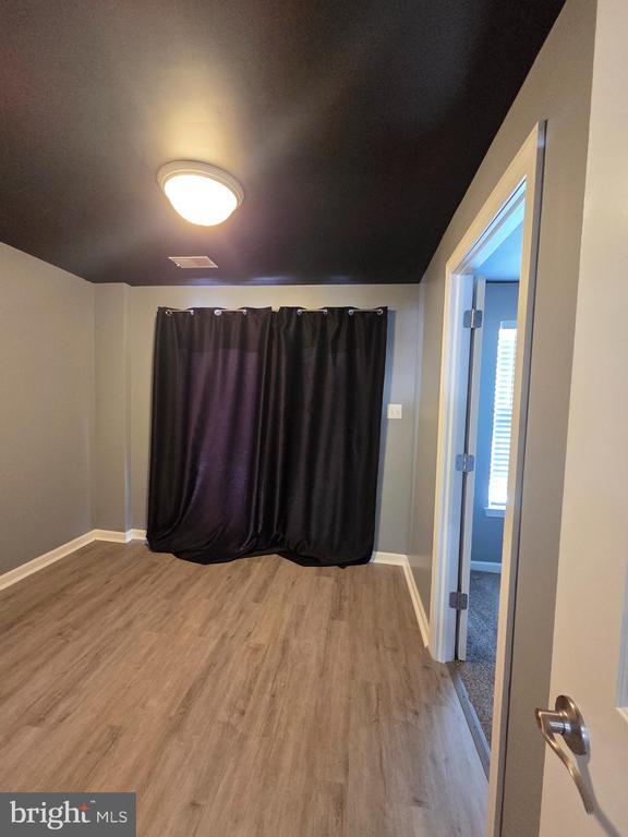 Foto del edificio - 2102 E Oak Rd