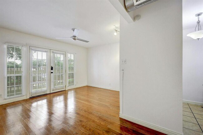 Foto del edificio - 1510 W 6th St