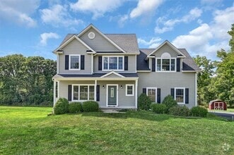Building Photo - 39 Paradise Valley Ln