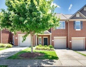 Building Photo - 8232 Rossi Rd