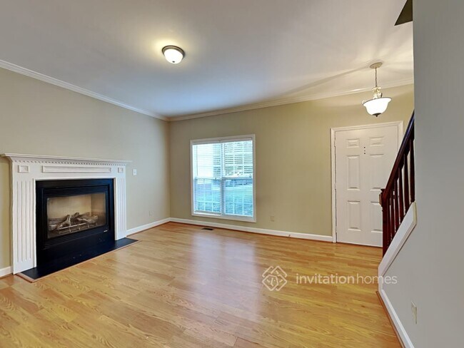 Building Photo - 223 Stoney Dr