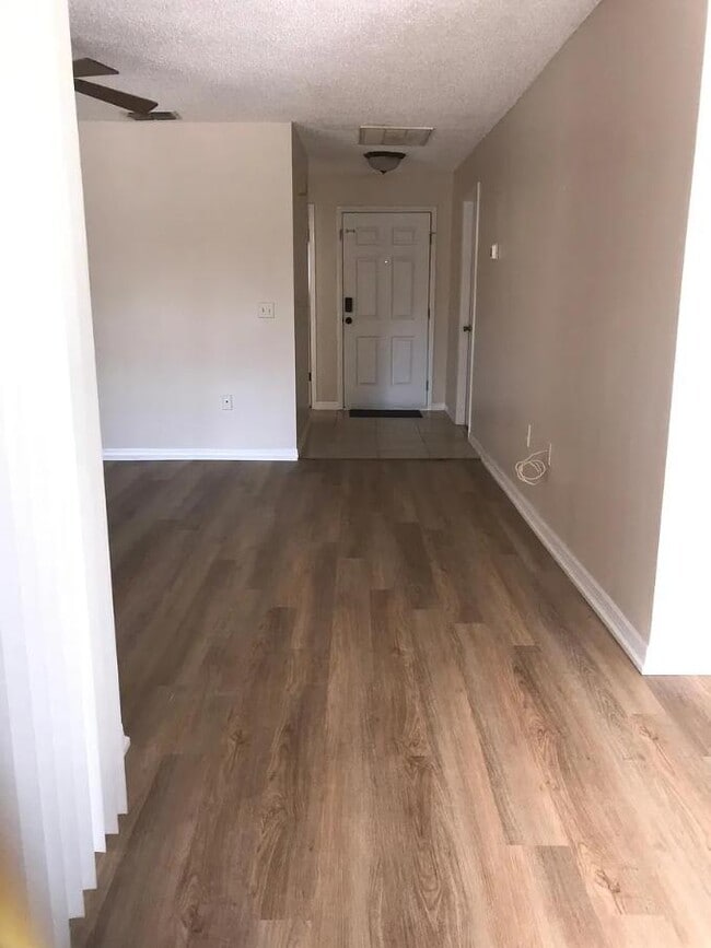 Foto del edificio - 9414 Nakoma Way