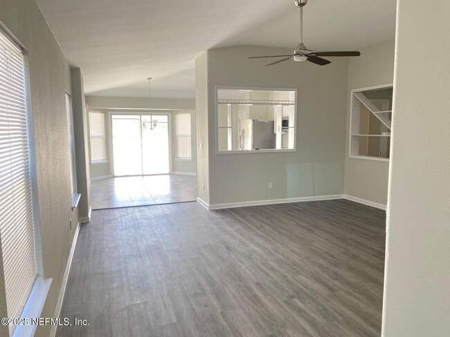 Building Photo - 408 Monet Ave