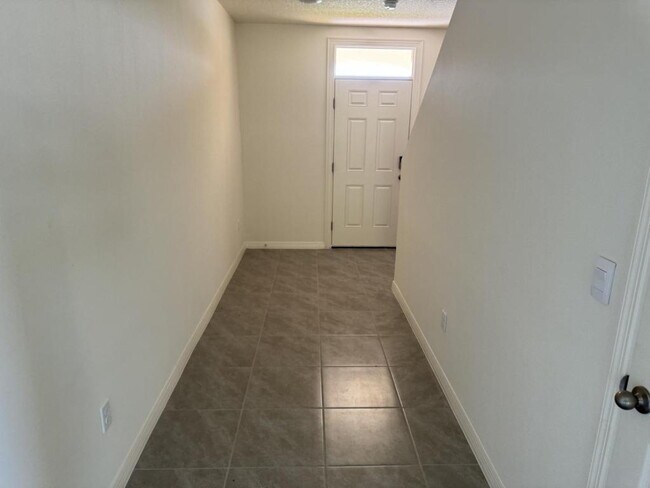 Foto del edificio - 1025 Trinity St