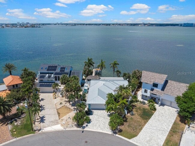 Building Photo - 980 Boca Ciega Isle Dr