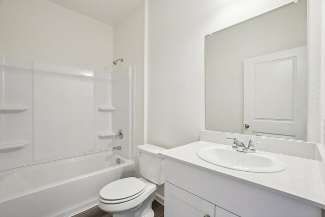 Building Photo - 16125 Viburnum Dr