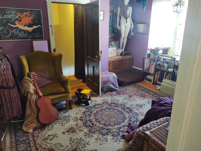 Living Room - 207 North Ave