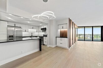 Building Photo - 1000 Quayside Terrace