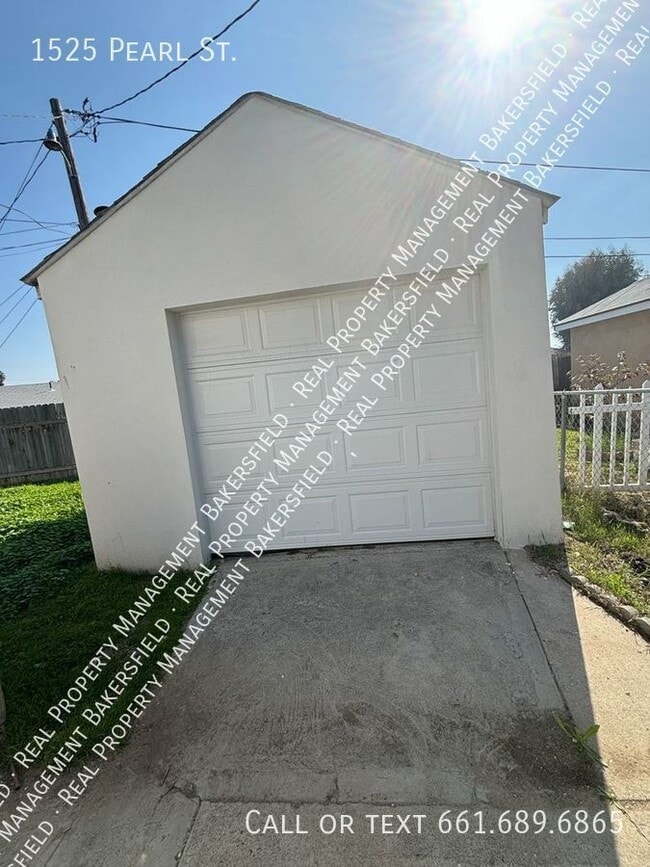 Building Photo - 1525 Pearl Street-Zero deposit, Ask us how!