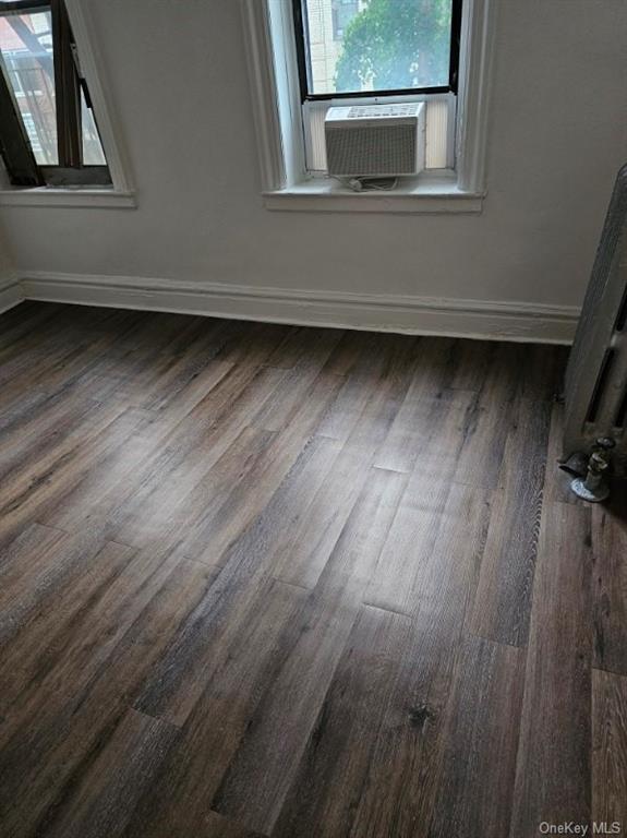 Foto del edificio - 91 E 208th St