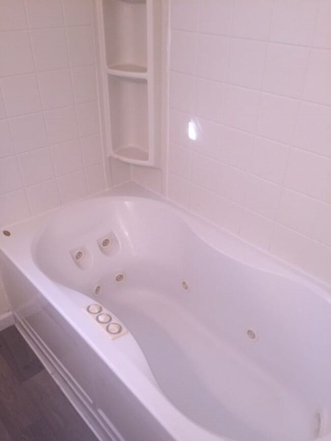 Foto del edificio - 3739 Tait Terrace