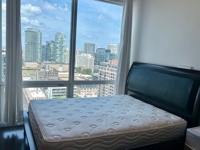Foto del edificio - 757 N Orleans St