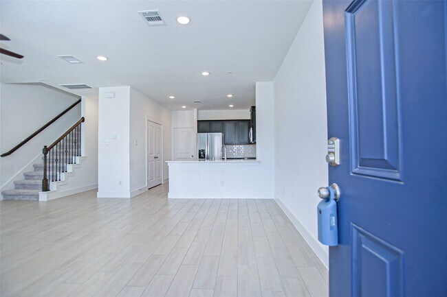 Foto del edificio - 2234 Memory Oaks Dr