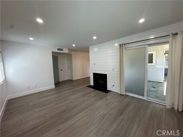 Building Photo - 54 Corniche Dr