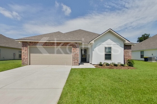 Building Photo - 202 Carencro St